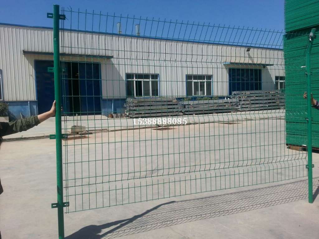云南北辛營(yíng)商貿(mào) 專業(yè)打造堅(jiān)固耐用的雙邊護(hù)欄網(wǎng)，守護(hù)昆明及云南區(qū)域安全