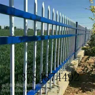 鋅鋼護(hù)欄網(wǎng)與鐵藝圍欄網(wǎng) 從工藝到應(yīng)用的全面解析